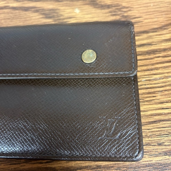 LOUIS VUITTON Vintage 2006 Accordeon Wallet Retail $425 - Picture 2 of 11